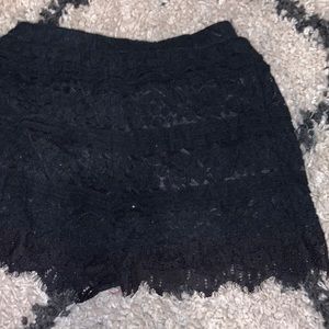 Poetry Black Lace/Satin underneath/Bottoms r high/Low/Small/Outer layer Lace